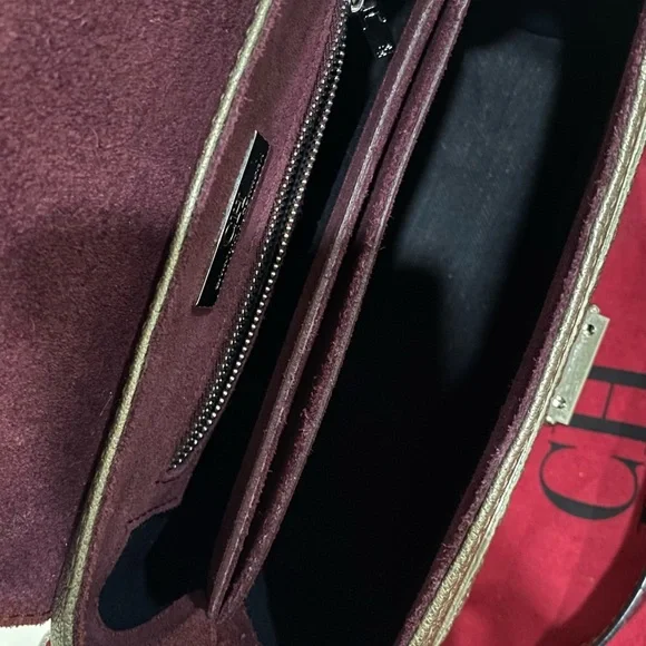 👜Carolina Herrera cross body súper good condition👜 - Picture 10 of 16